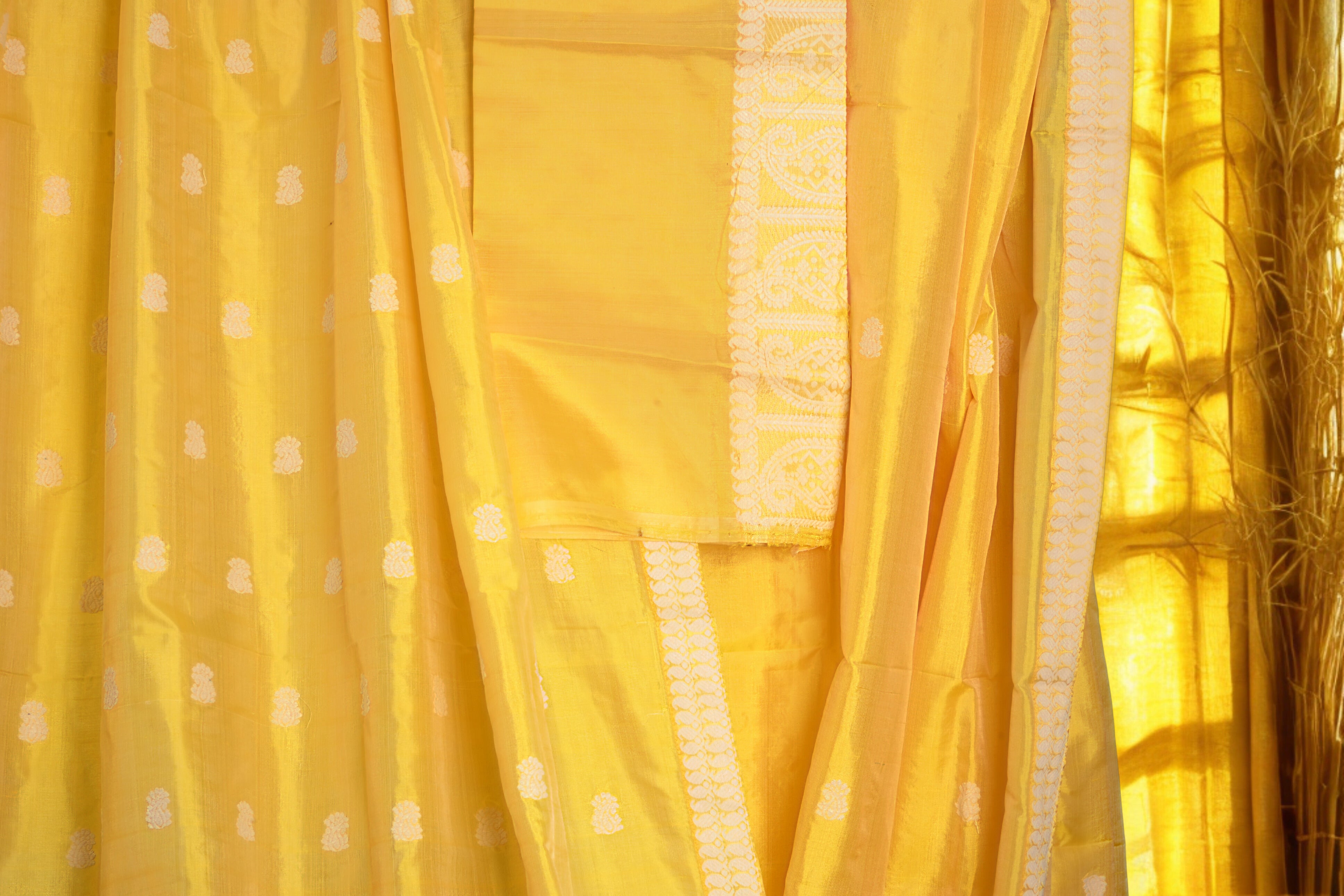 Yellow Assamese Pat Silk Saree – Pure Mulberry Silk with White Handloom Motifs
