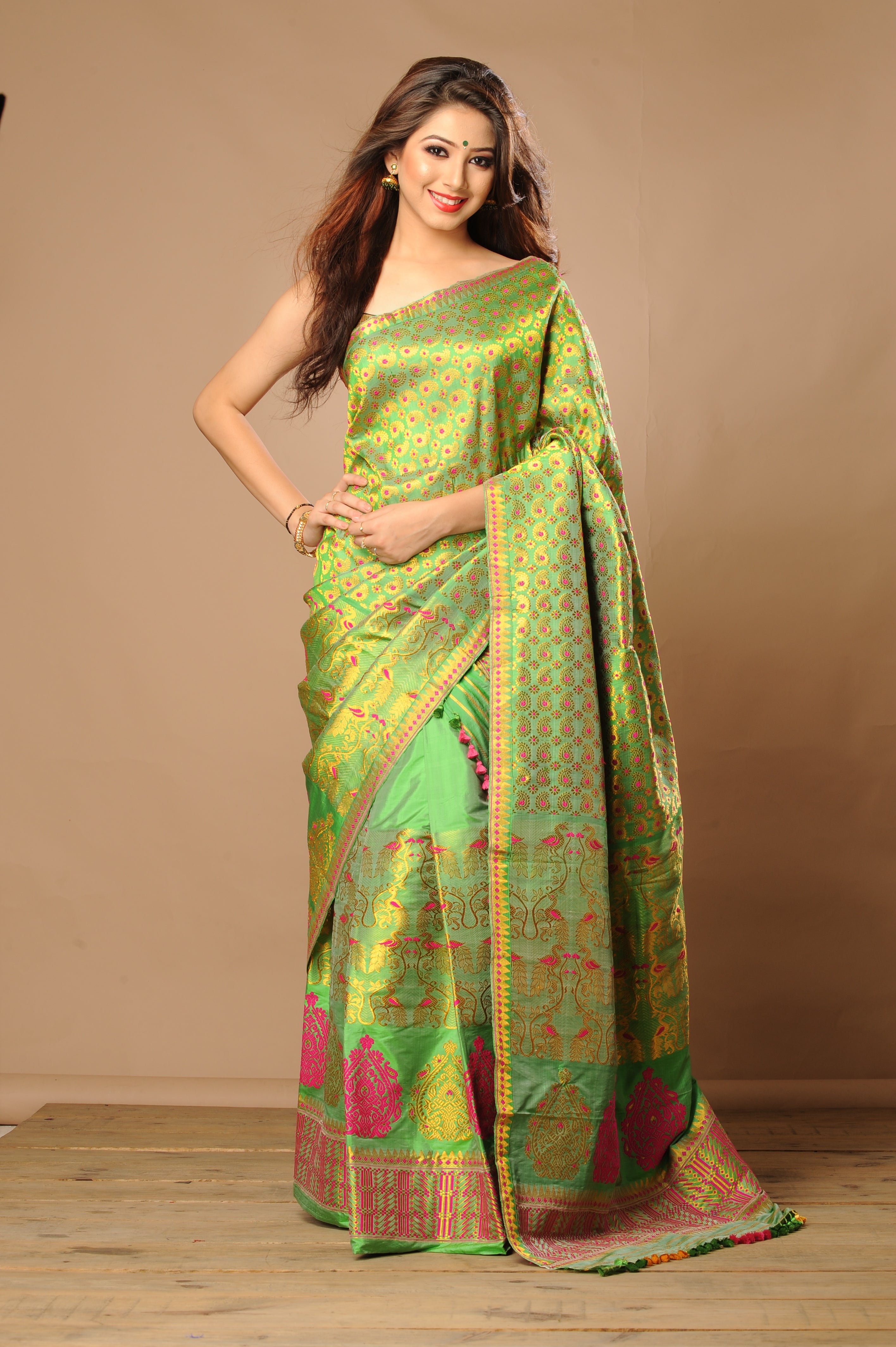 Vibrant Green Pat Silk Mekhela Chador with All-Over Guna Work