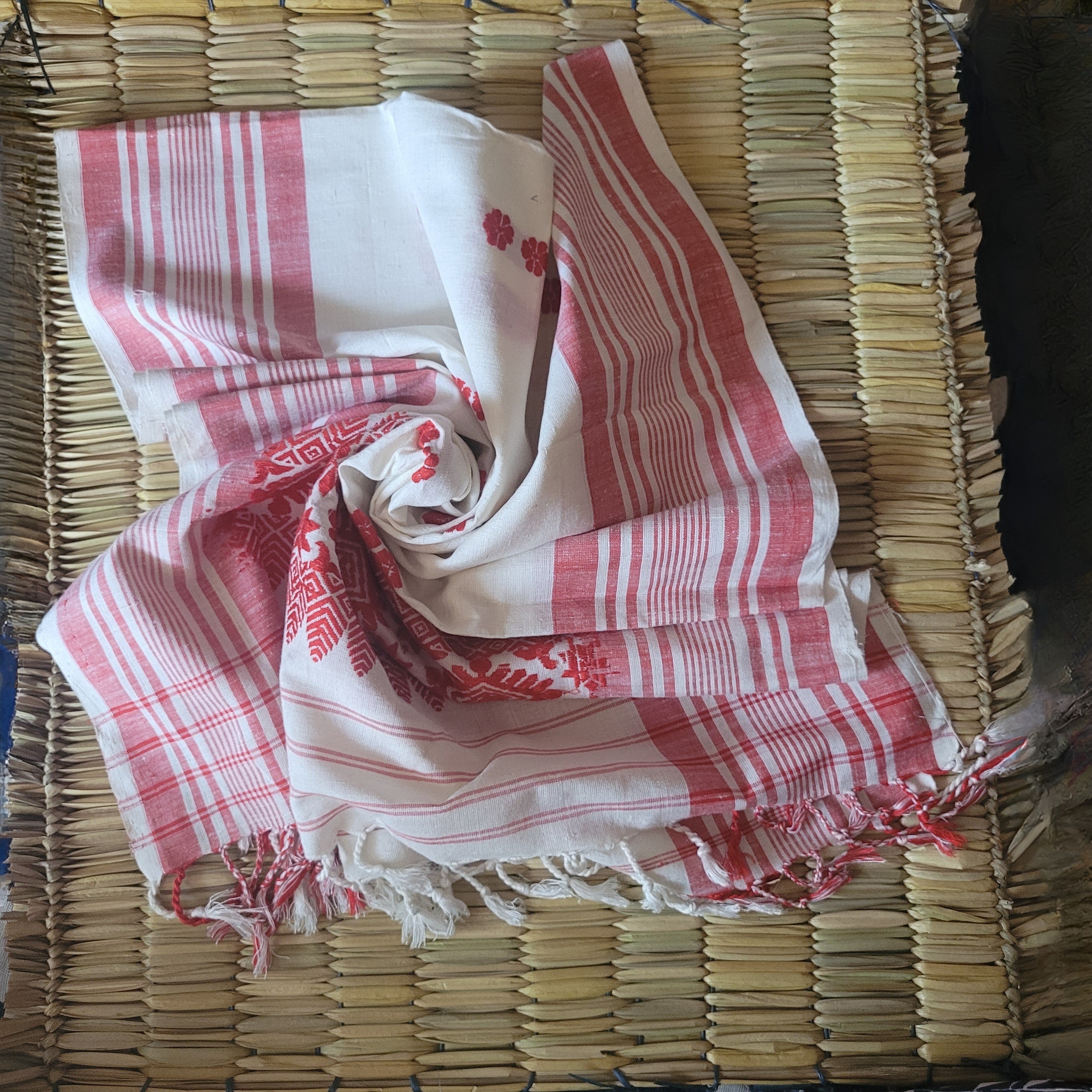 Assamese Eri Gamusa in Red small floral Motifs | Handwoven Heritage of Assam