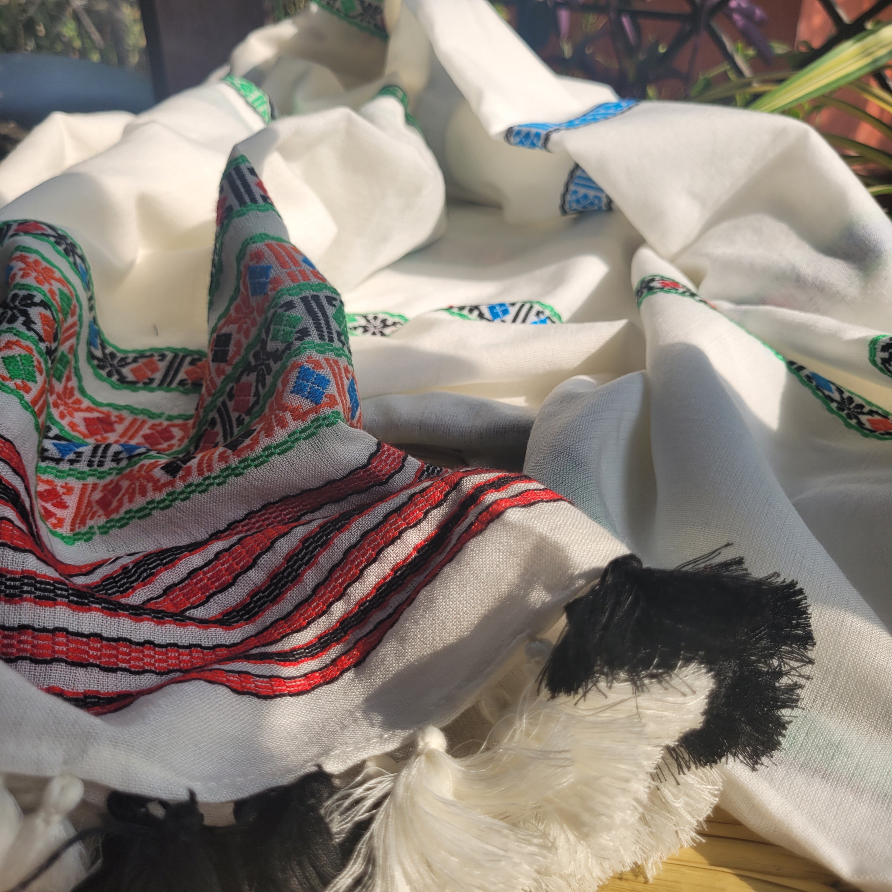 Handloom Cotton Single Sador with Blue, Green & Red Motifs | Assam Editions